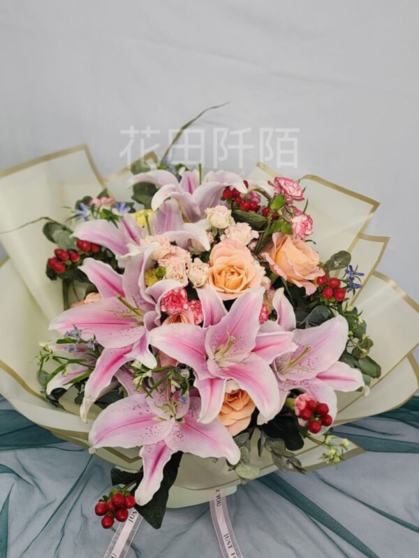 百合玫瑰花束