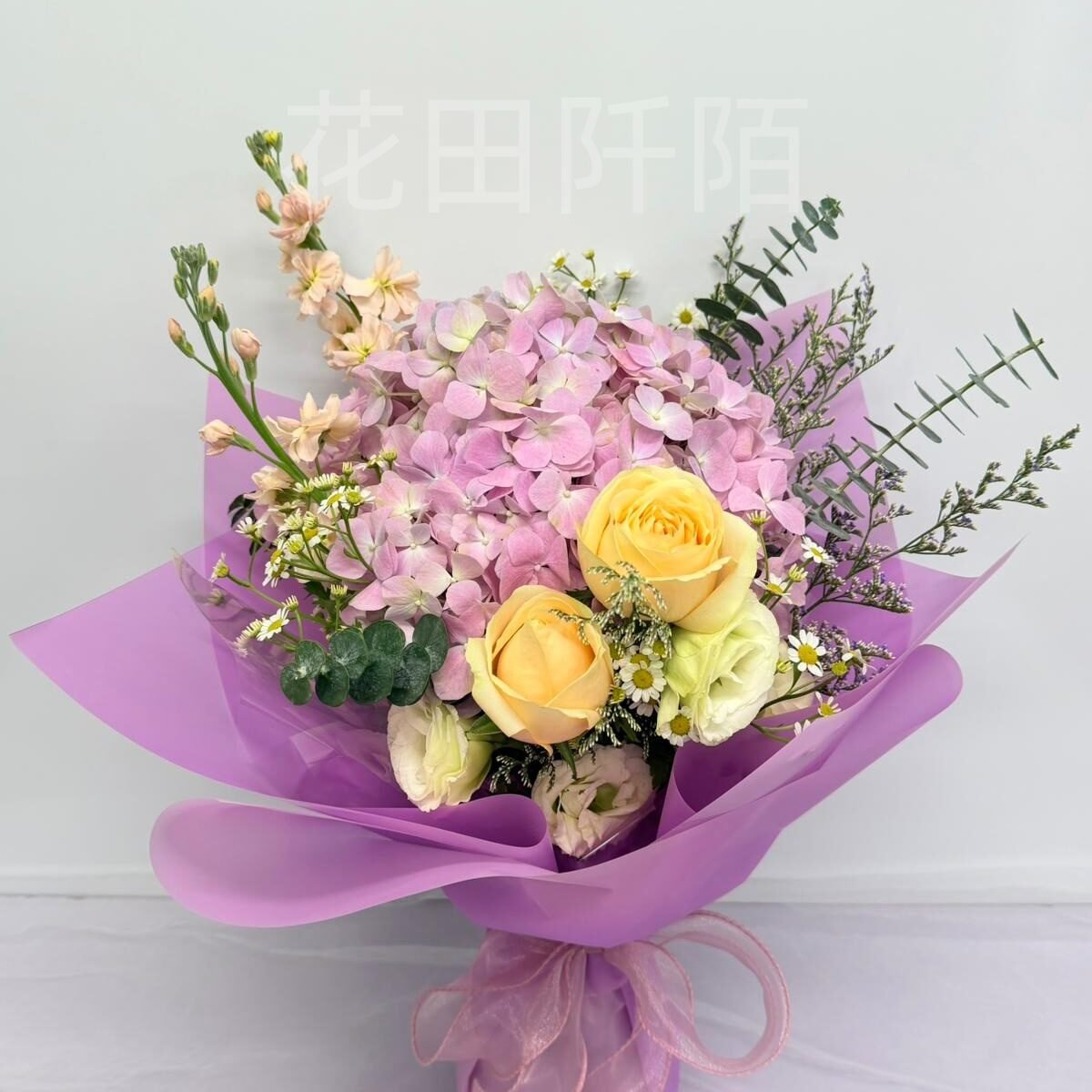 粉繡球玫瑰花束