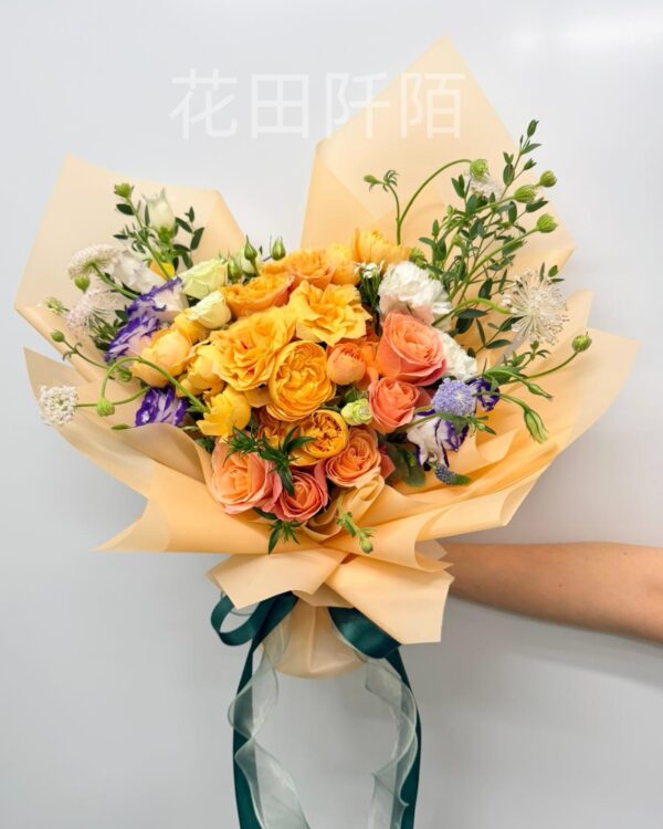 蝴蝶形果汁玫瑰花束