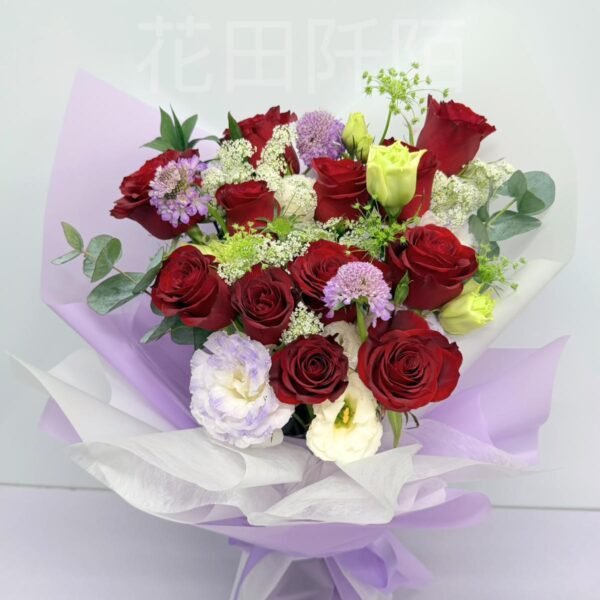 12枝紅玫瑰花束