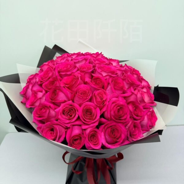 52枝/99枝玫紅色玫瑰花束