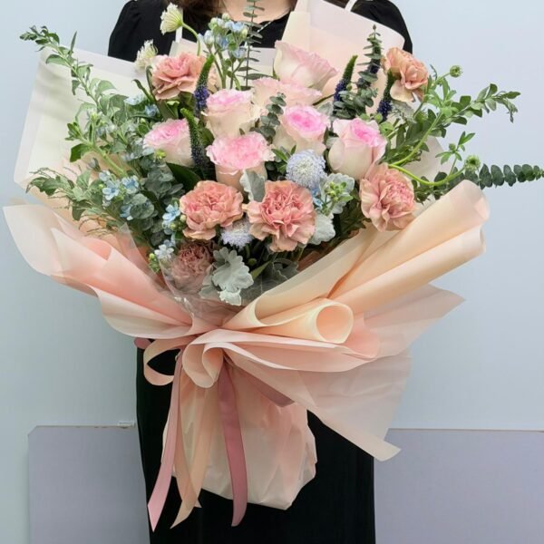 玫瑰康乃馨花束