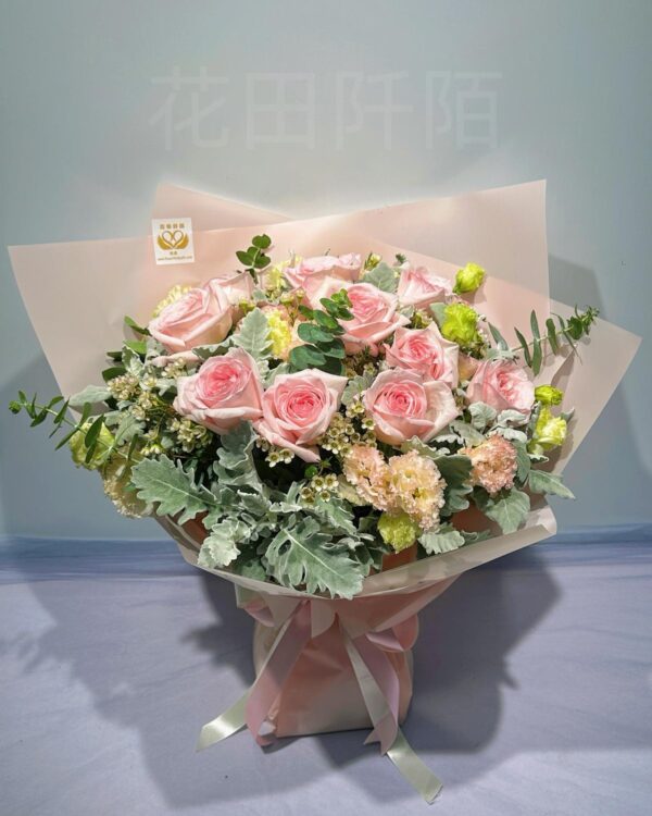 粉色庭園玫瑰花束